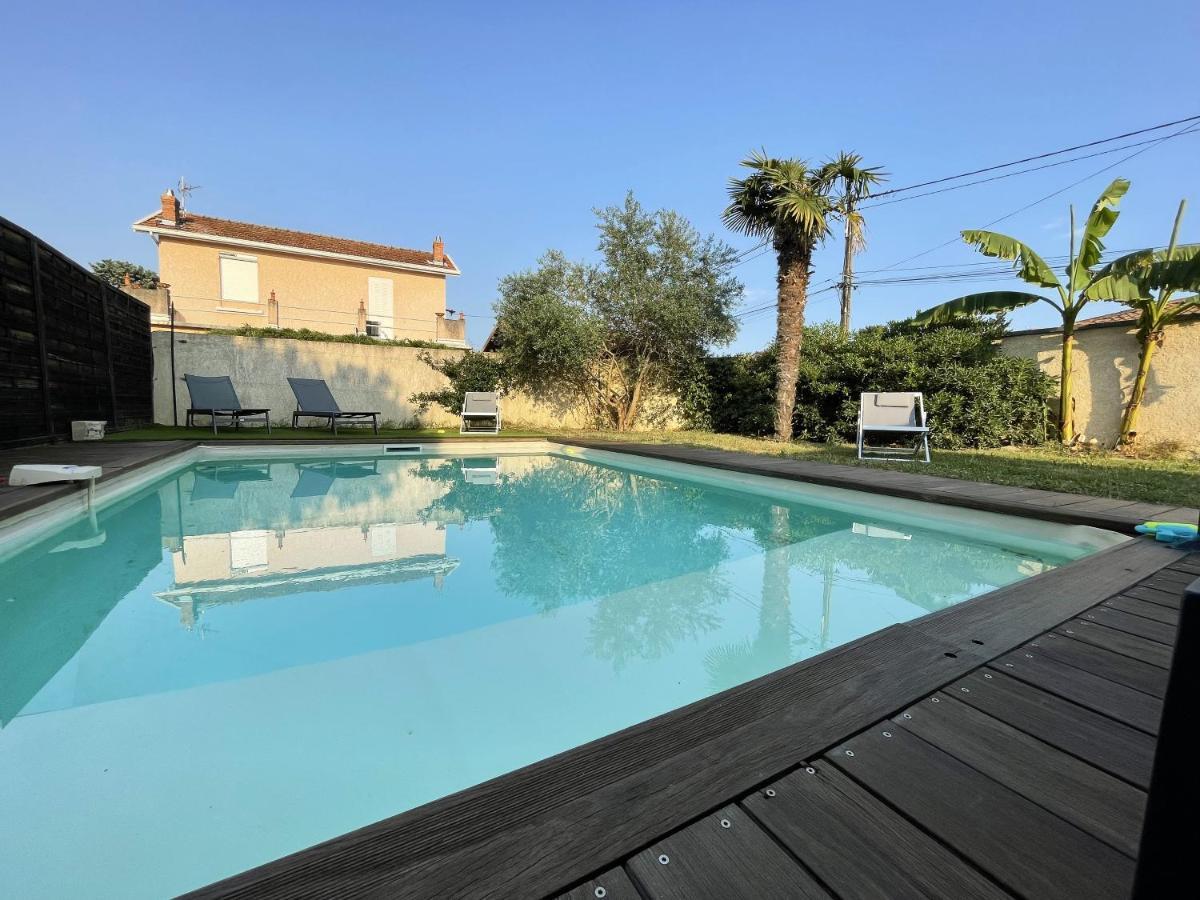 Unique! Jacuzzi Prive 35°C + Cinema Villa Entiere ميزيو المظهر الخارجي الصورة